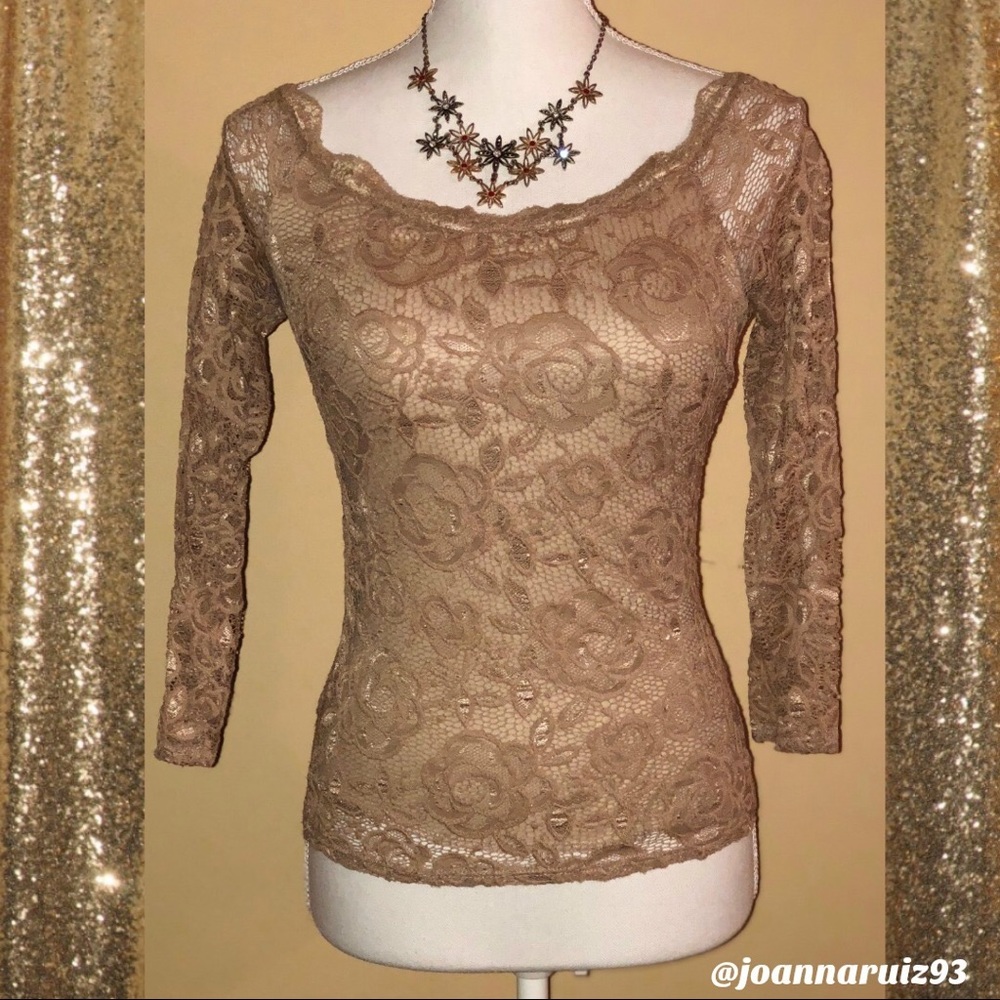 KimCine Lace Half Sleeve